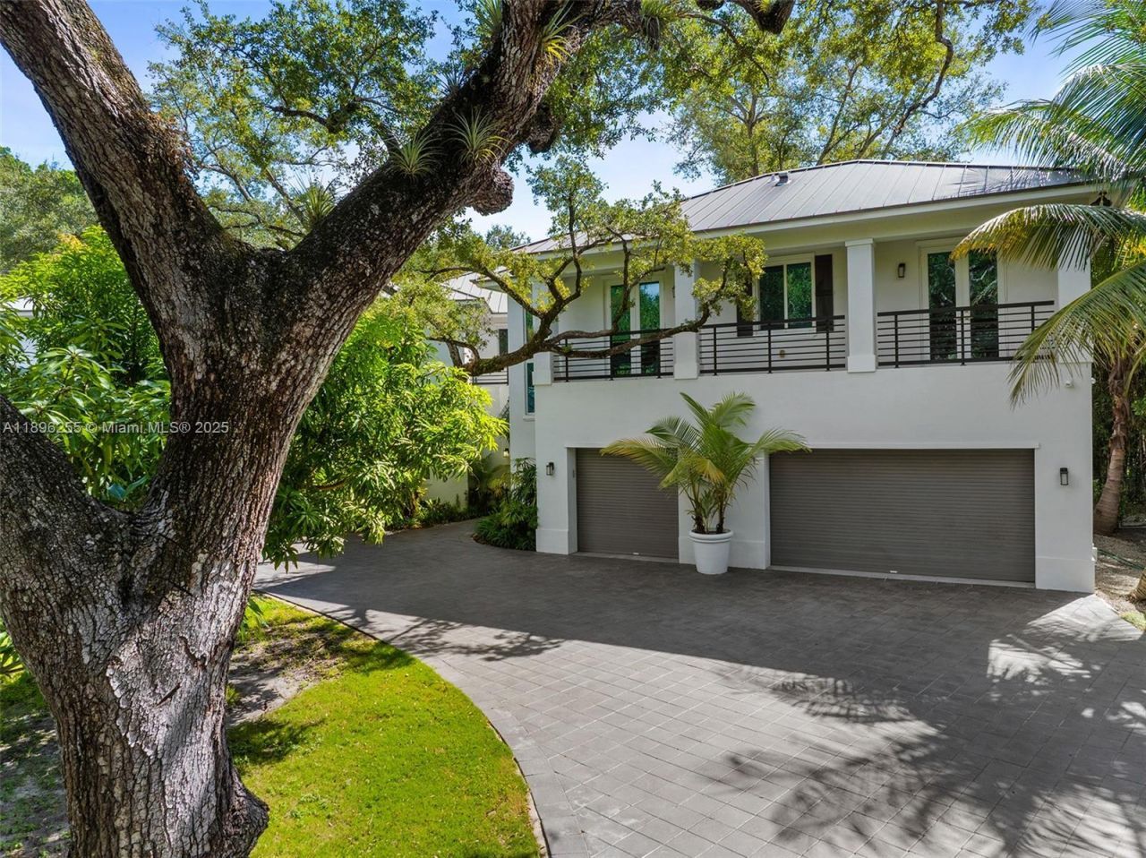 8923 SW 67 Ave, Pinecrest, FL 33156 Photo