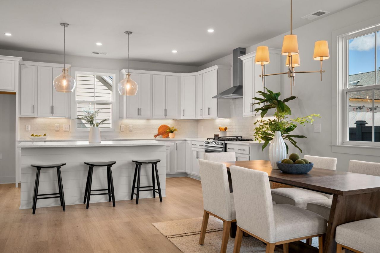 726 Rumbling Leaf Lane Photo 13