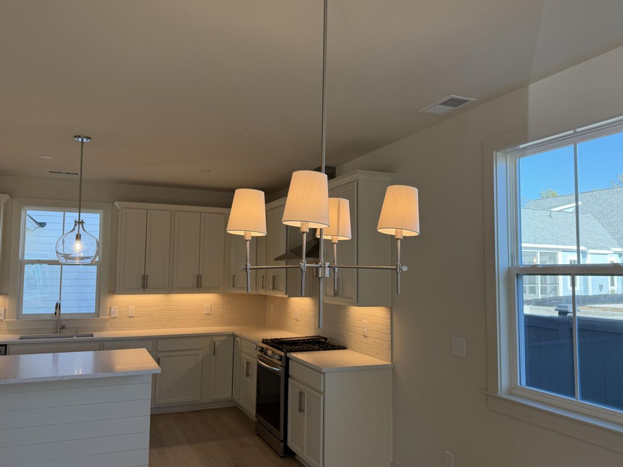 726 Rumbling Leaf Lane Photo 14