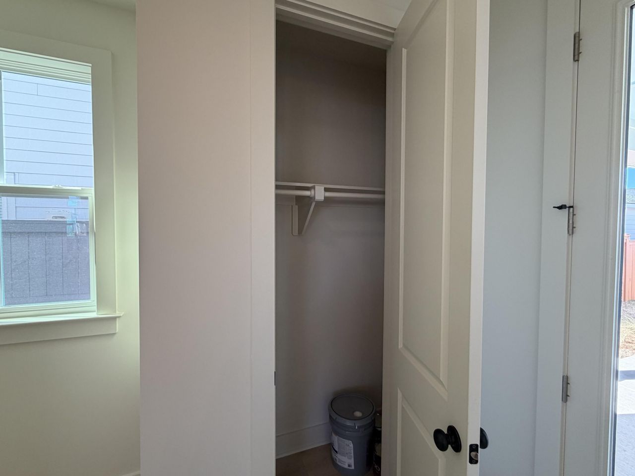 726 Rumbling Leaf Lane Photo 21