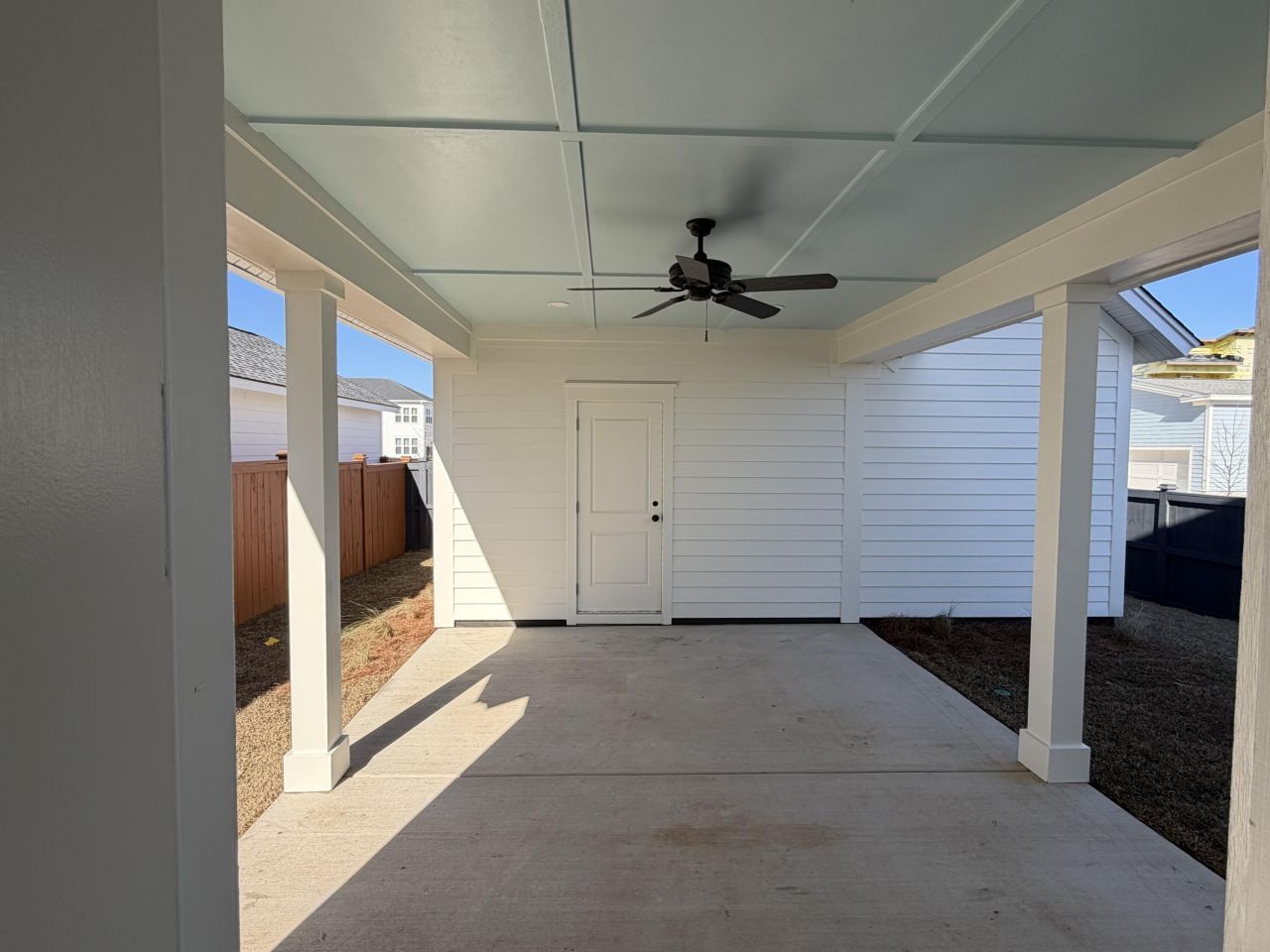 726 Rumbling Leaf Lane Photo 22