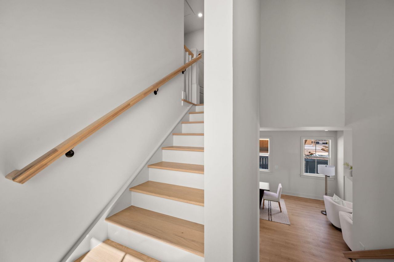 726 Rumbling Leaf Lane Photo 30