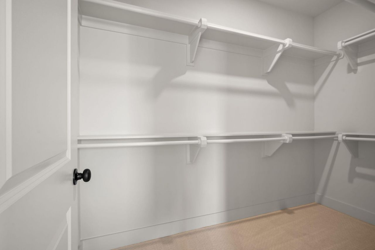 726 Rumbling Leaf Lane Photo 38