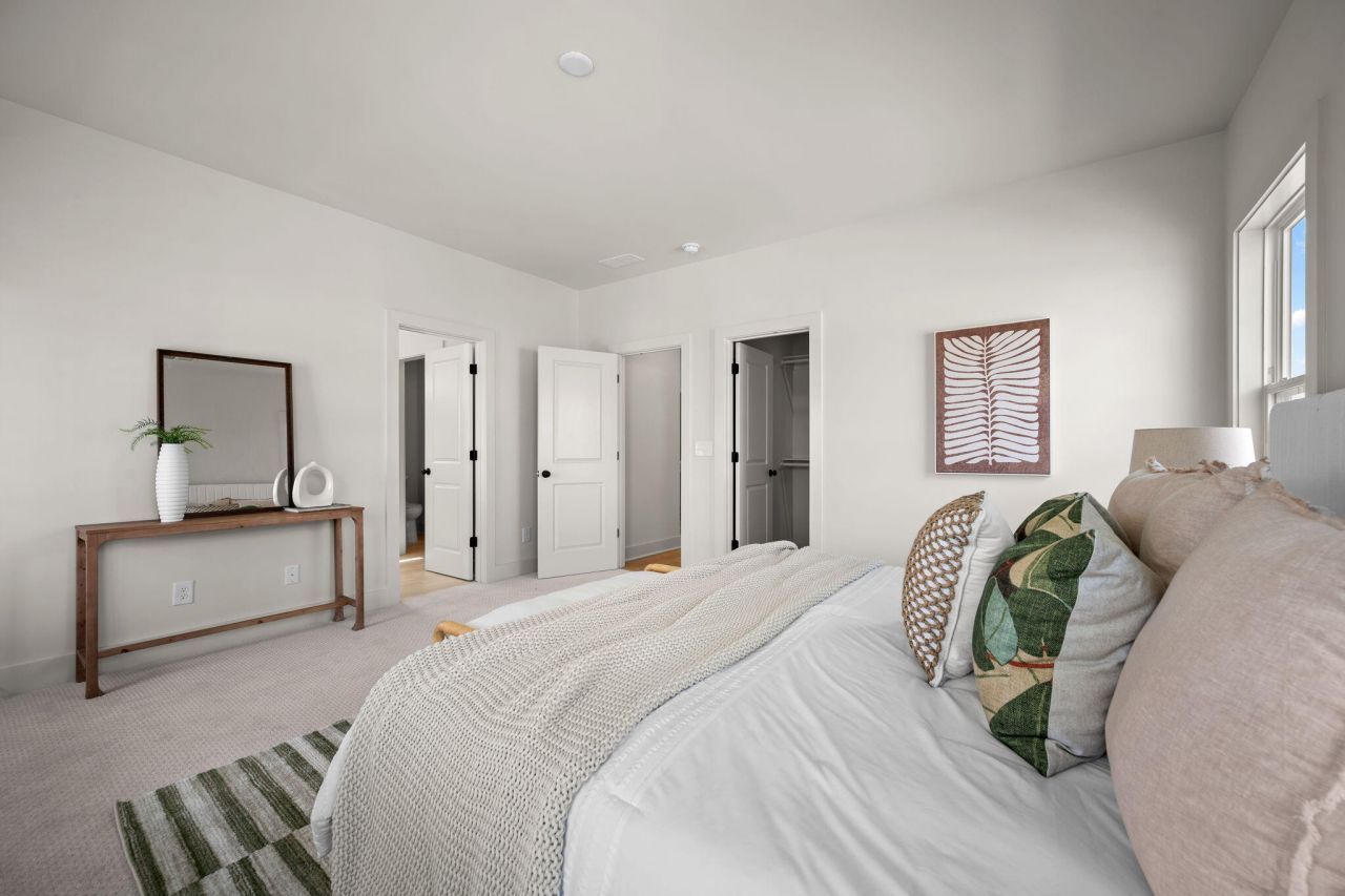 726 Rumbling Leaf Lane Photo 40