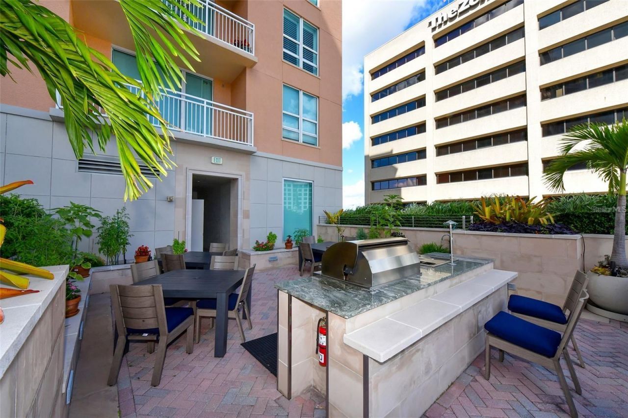1350 Main Street, Unit 1501, Sarasota, FL 34236 Photo
