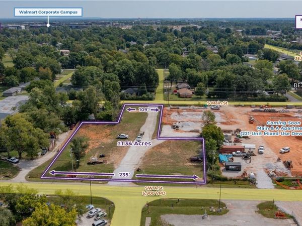 1111 SW A Street , Bentonville, AR 72712