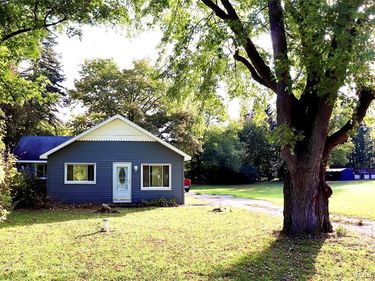 1029 Adams Road, Burton, MI 48509