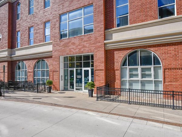 300 Main Street, Unit 2C, Evansville, IN 47708
