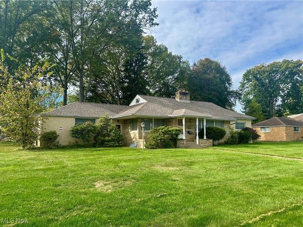 703 Melwood Drive NE, Warren, OH 44483