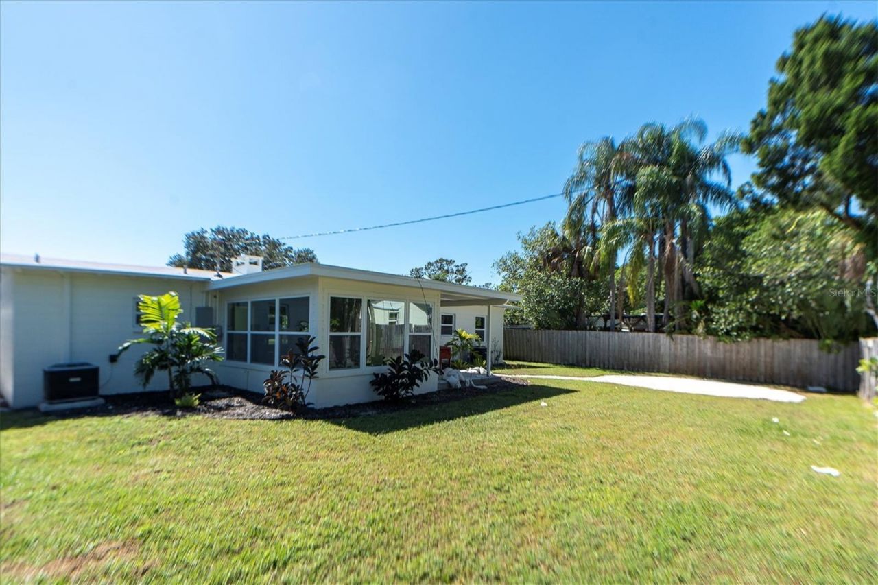 4811 Del Rio Way S, Gulfport, FL 33711 Photo