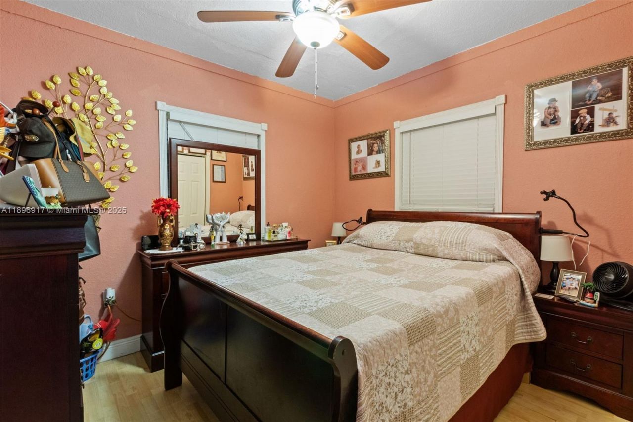 2321 NW 153rd St, Miami Gardens, FL 33054 Photo