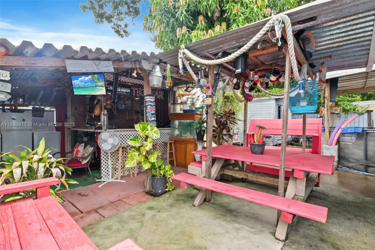 2321 NW 153rd St, Miami Gardens, FL 33054 Photo