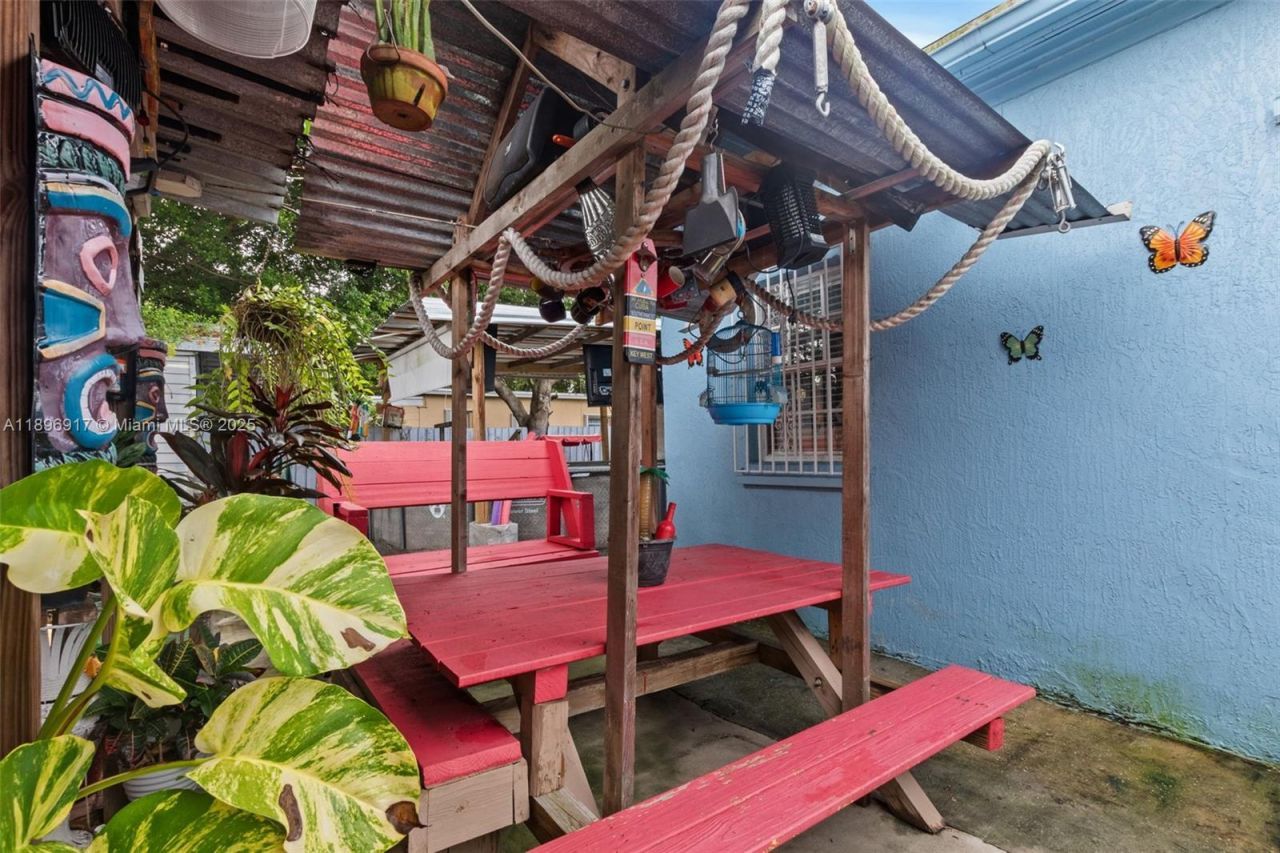 2321 NW 153rd St, Miami Gardens, FL 33054 Photo