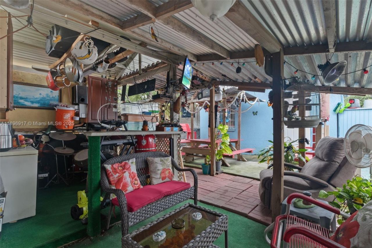 2321 NW 153rd St, Miami Gardens, FL 33054 Photo