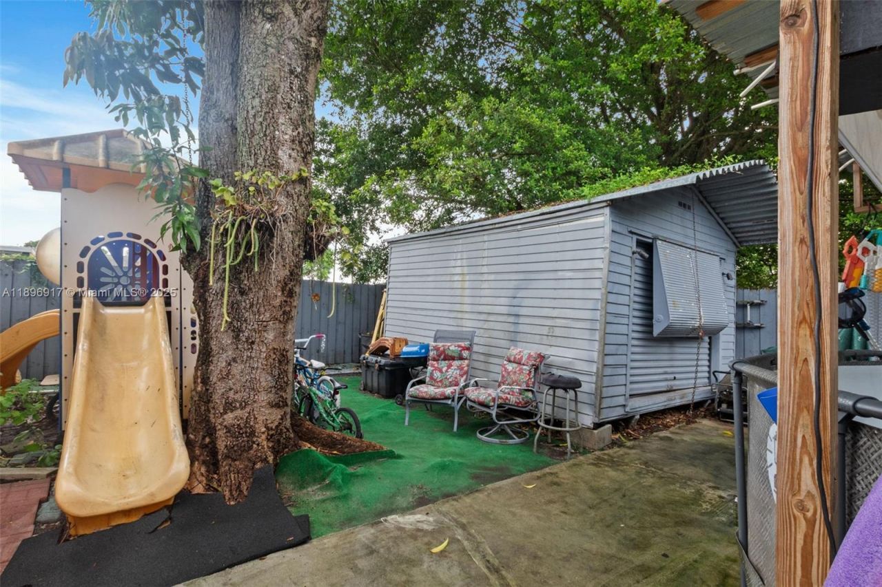 2321 NW 153rd St, Miami Gardens, FL 33054 Photo