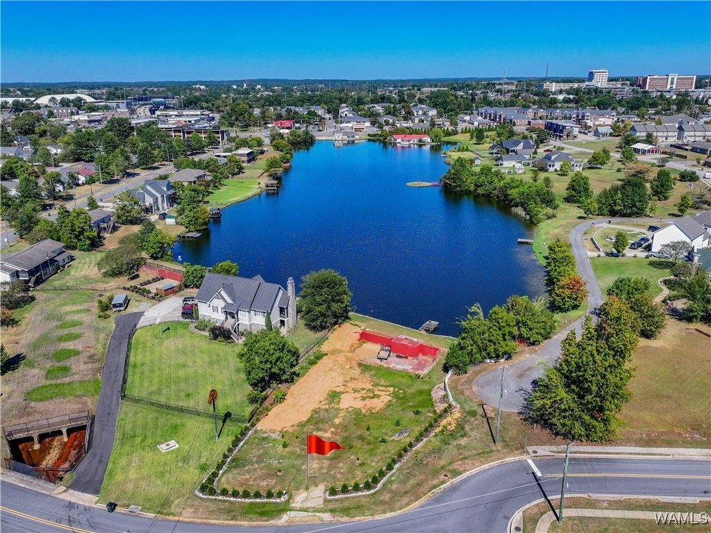 118 19th Street E, Tuscaloosa, AL 35401 Main Photo