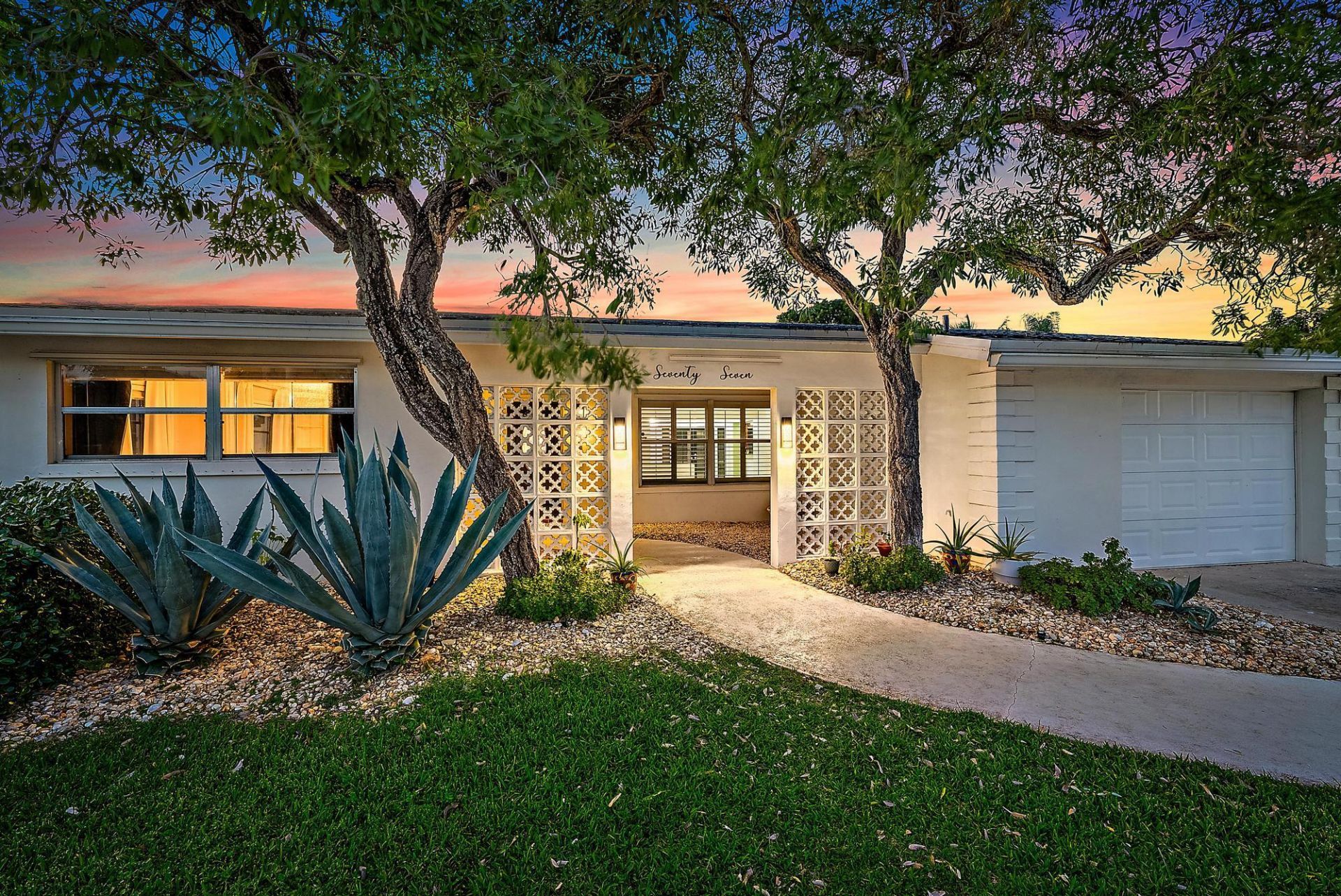 77 Holly Circle, Tequesta, FL 33469 Photo