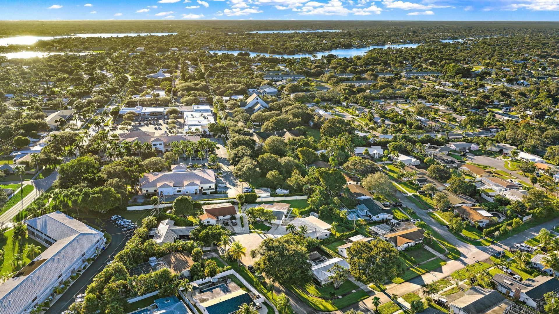 77 Holly Circle, Tequesta, FL 33469 Photo