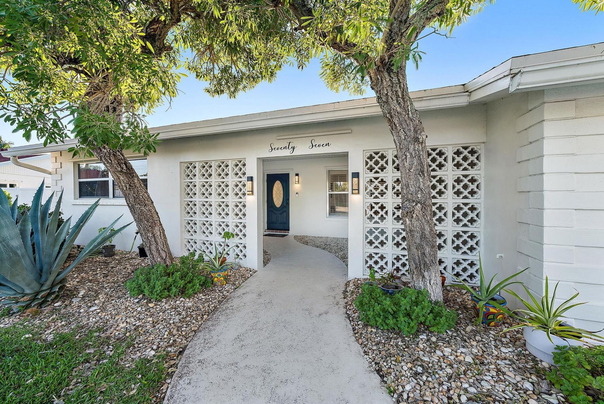 77 Holly Circle, Tequesta, FL 33469 Photo