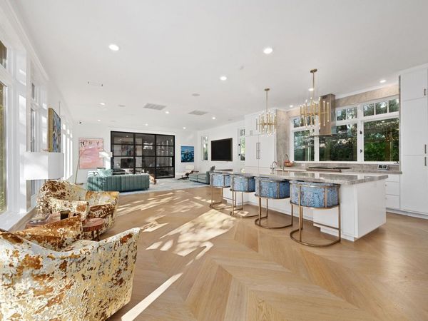 2406 Pemberton PKWY, Austin, TX 78703