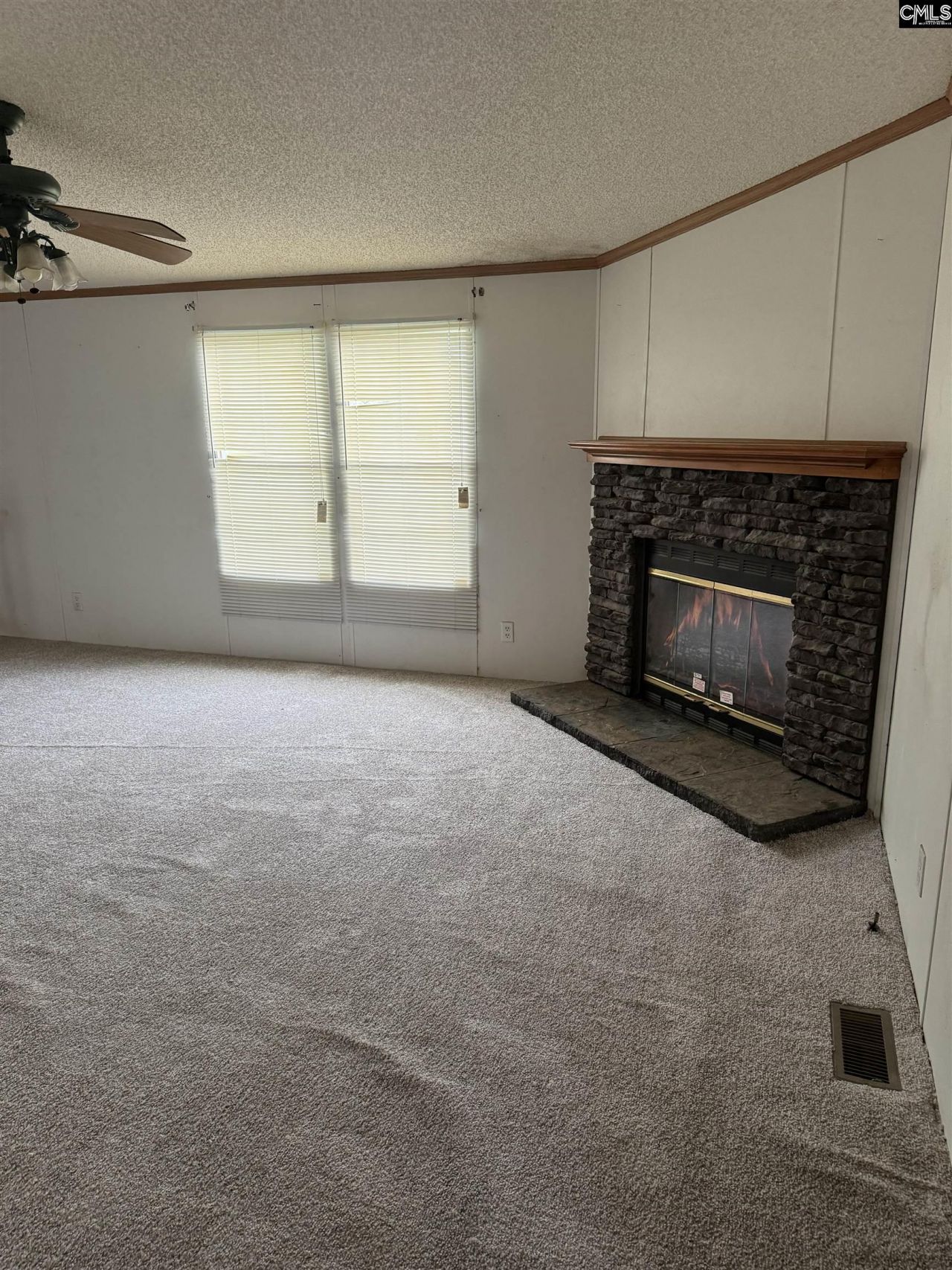 230 Alexander Place Photo 13