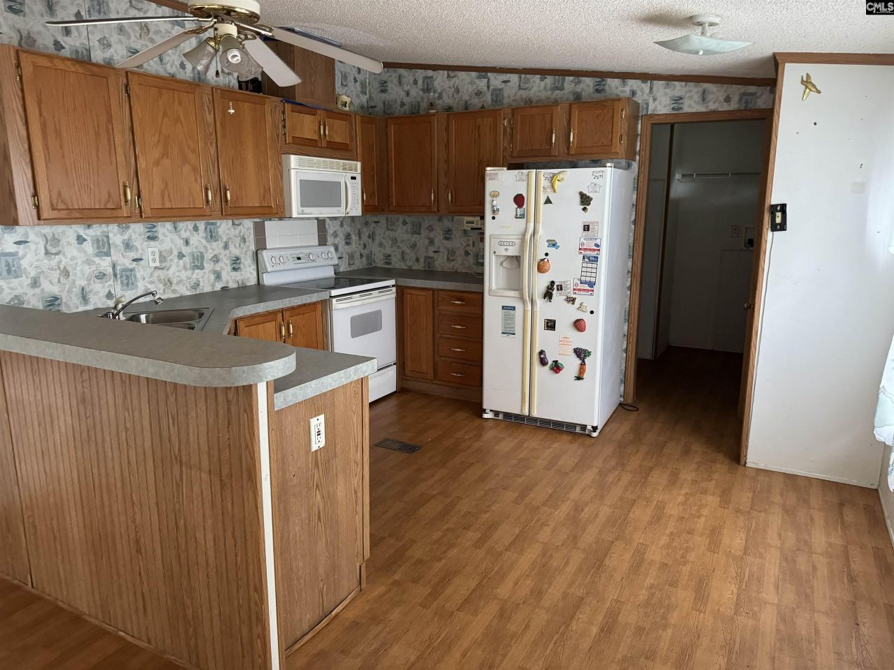 230 Alexander Place Photo 14