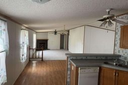 230 Alexander Place photo 4