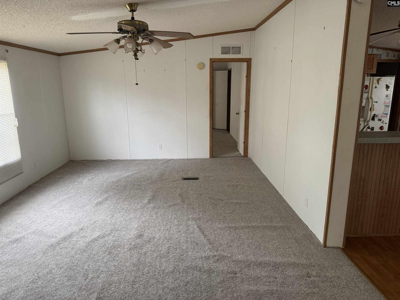 230 Alexander Place Photo 5