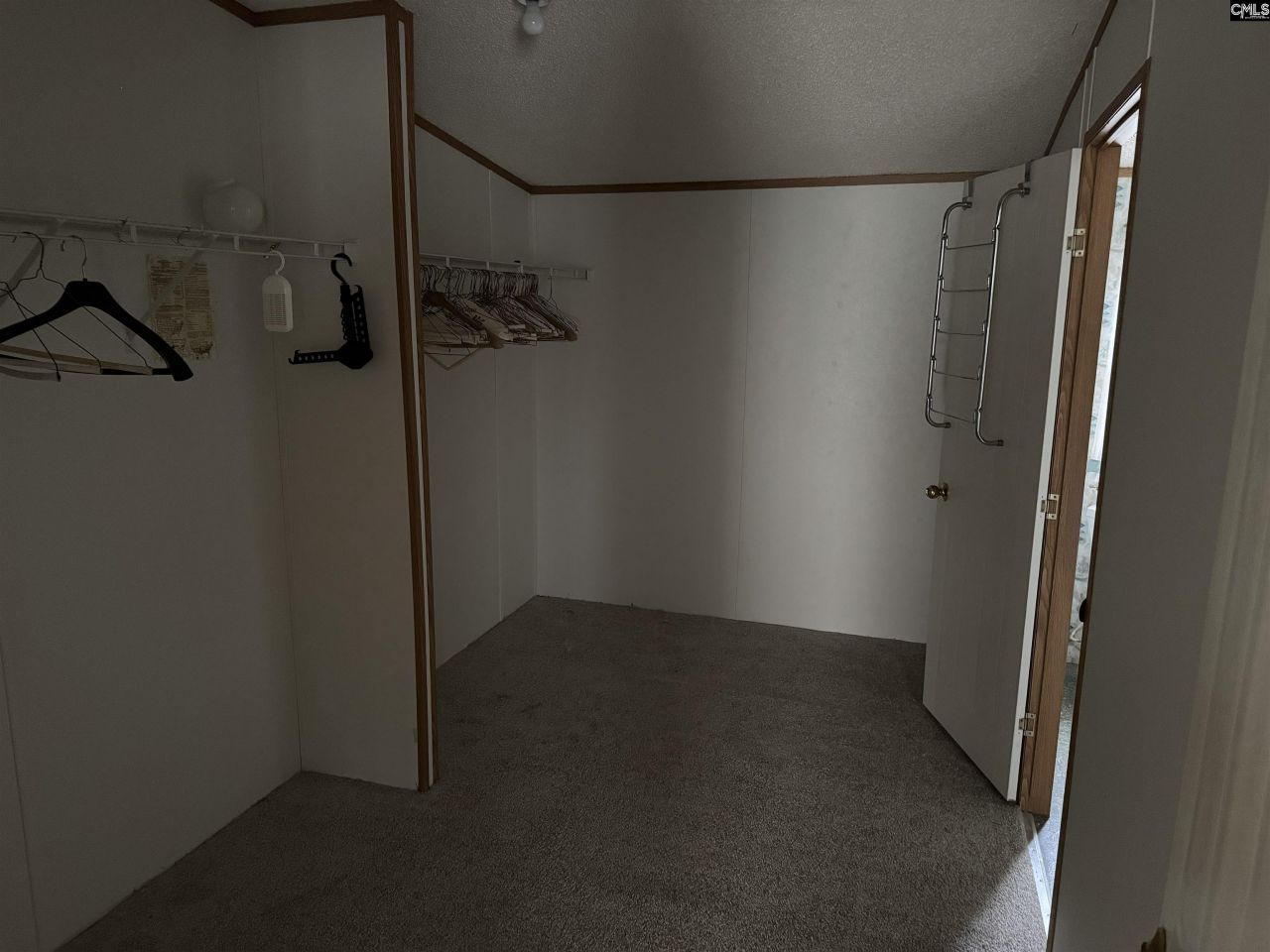 230 Alexander Place Photo 8