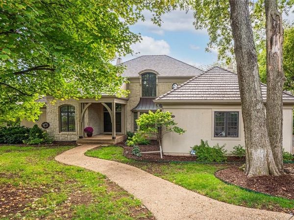 204 Fall Creek Road, Lawrence, KS 66049