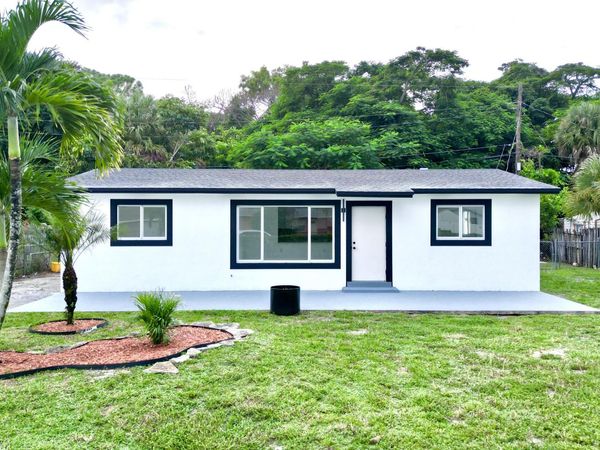 773 Arlington Drive, West Palm Beach, FL 33415