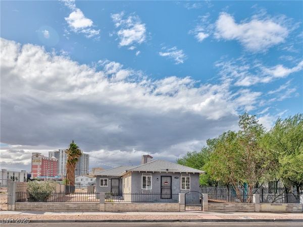 339 N 10th Street, Unit 1, Las Vegas, NV 89101