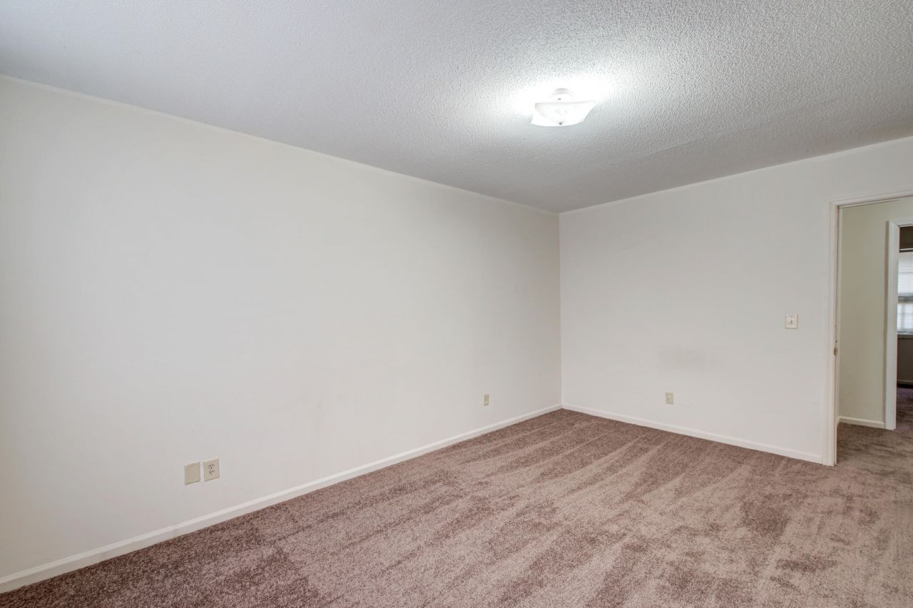 109 Magwood Drive Photo 28