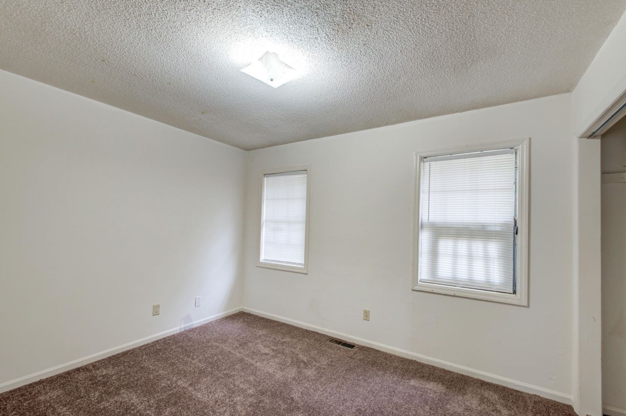 109 Magwood Drive Photo 30