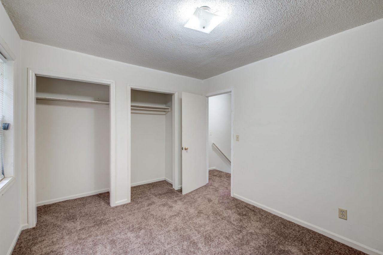 109 Magwood Drive Photo 32