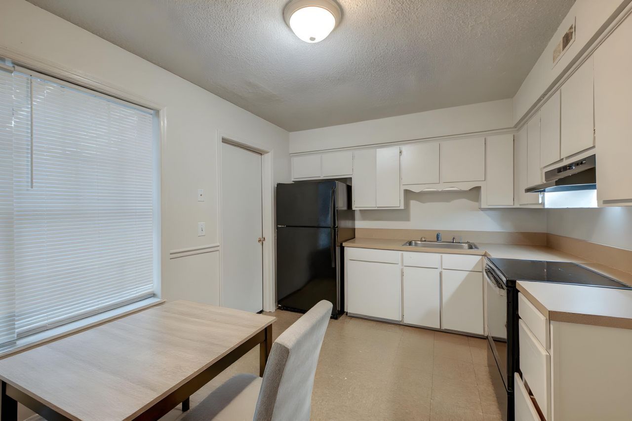 109 Magwood Drive Photo 7