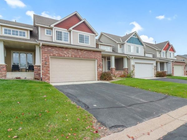 21305 Hytrail Circle, Lakeville, MN 55044