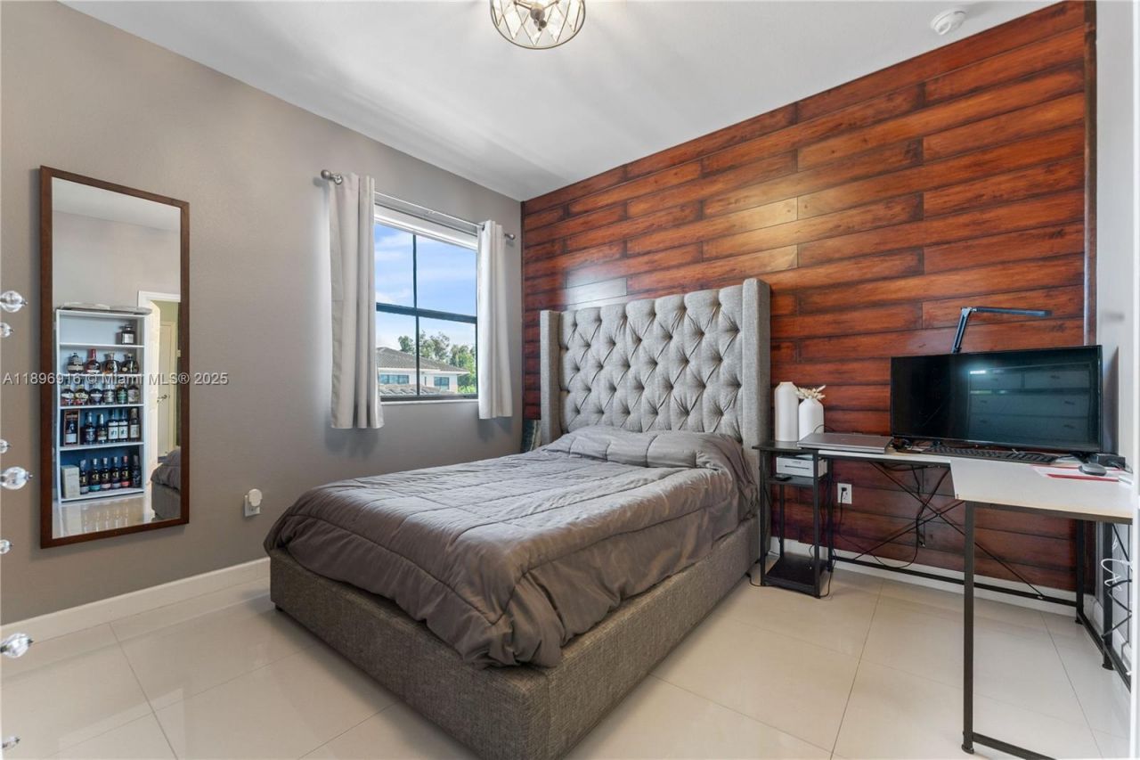 14856 SW 27th Ter, Miami, FL 33185 Photo