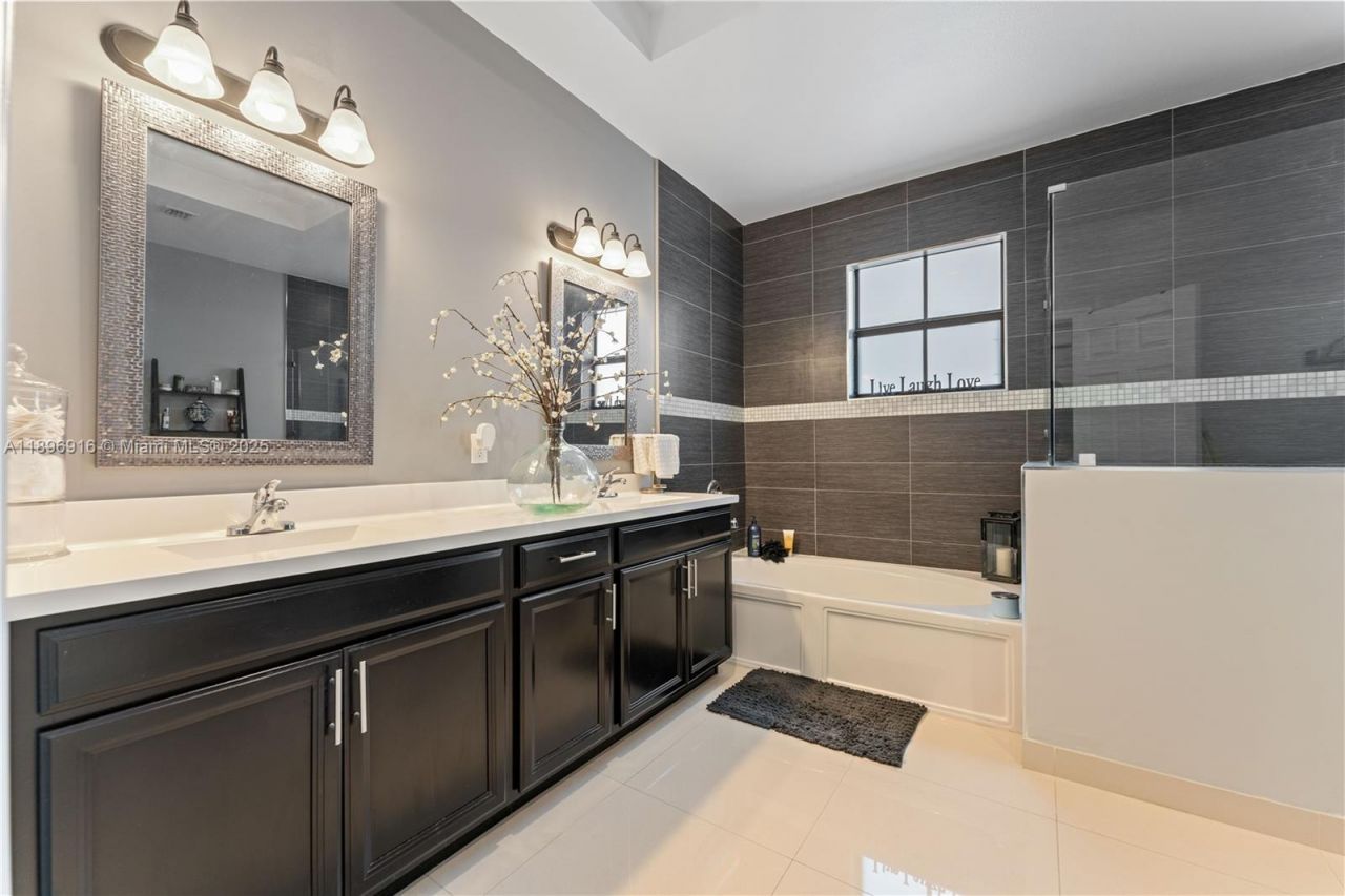 14856 SW 27th Ter, Miami, FL 33185 Photo