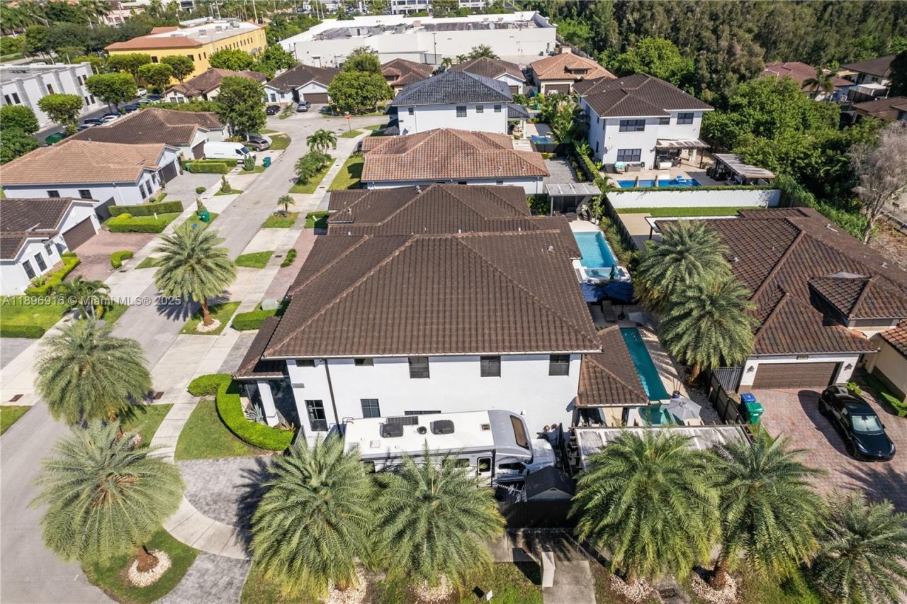 14856 SW 27th Ter, Miami, FL 33185 Photo