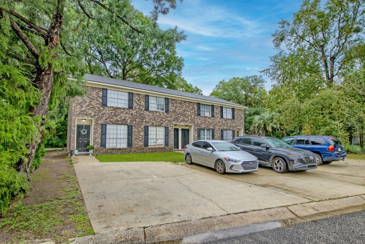 Magwood Drive And Jedi Lane  Photo 14