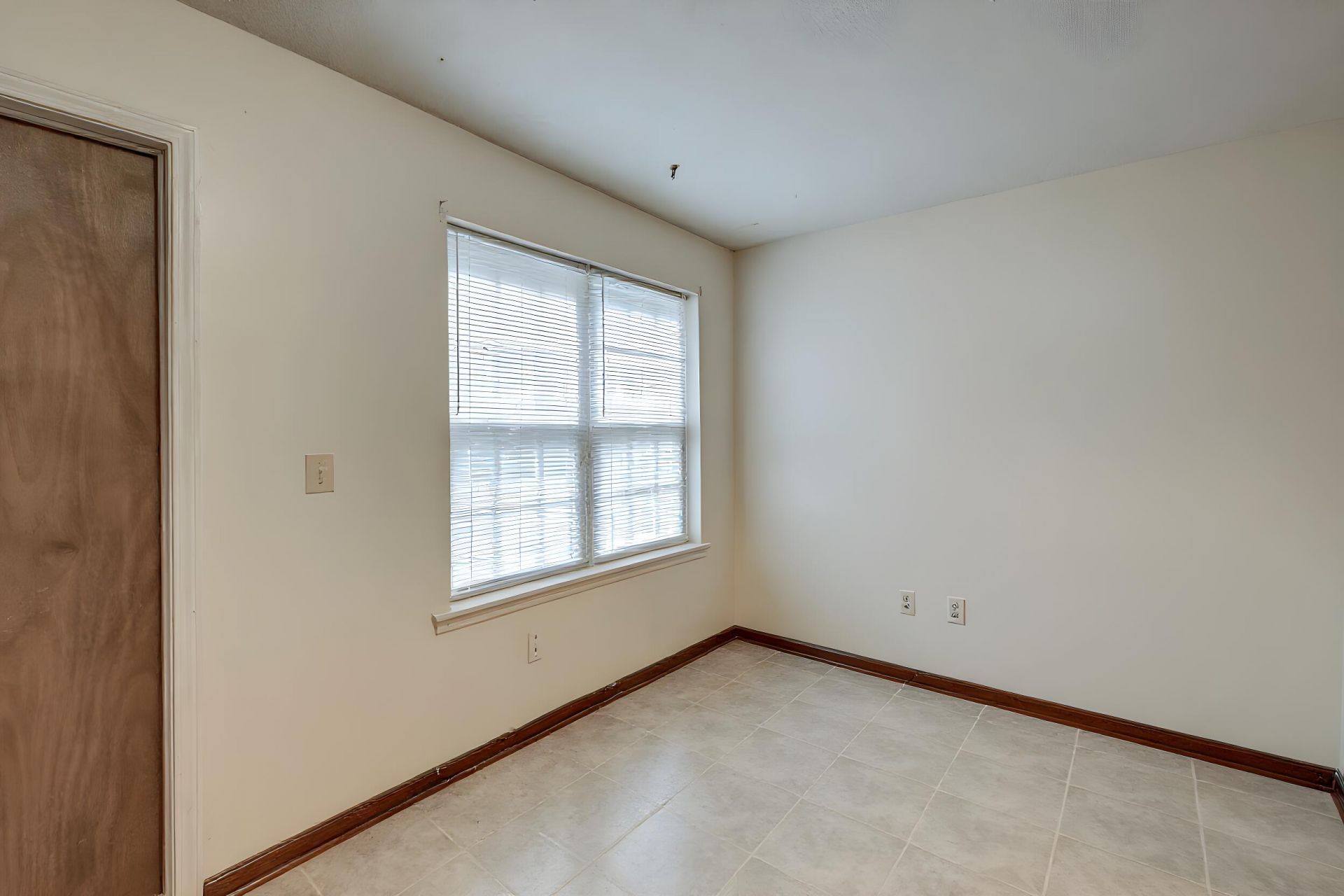 Magwood Drive And Jedi Lane Photo 23