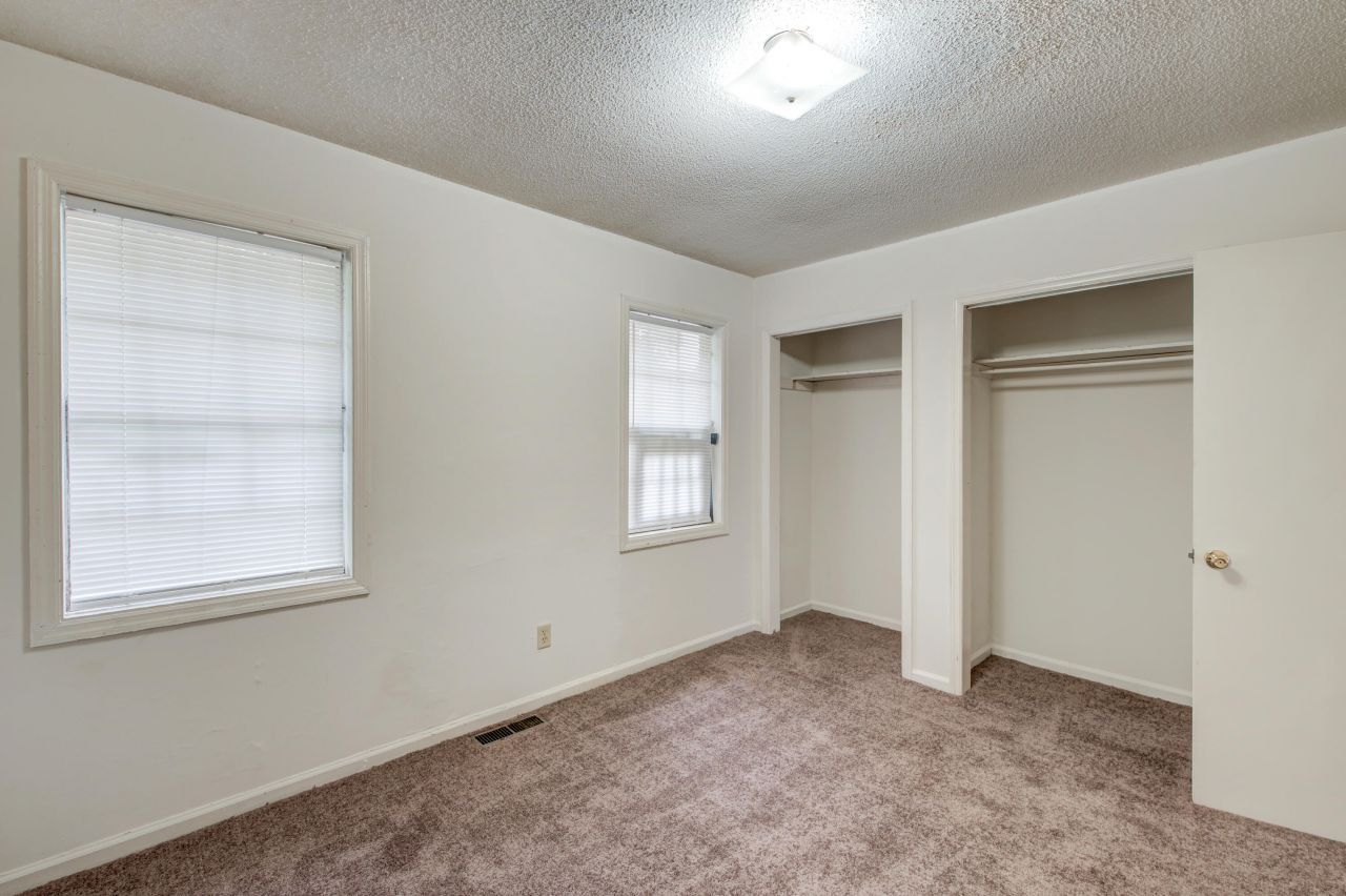 Magwood Drive And Jedi Lane  Photo 30