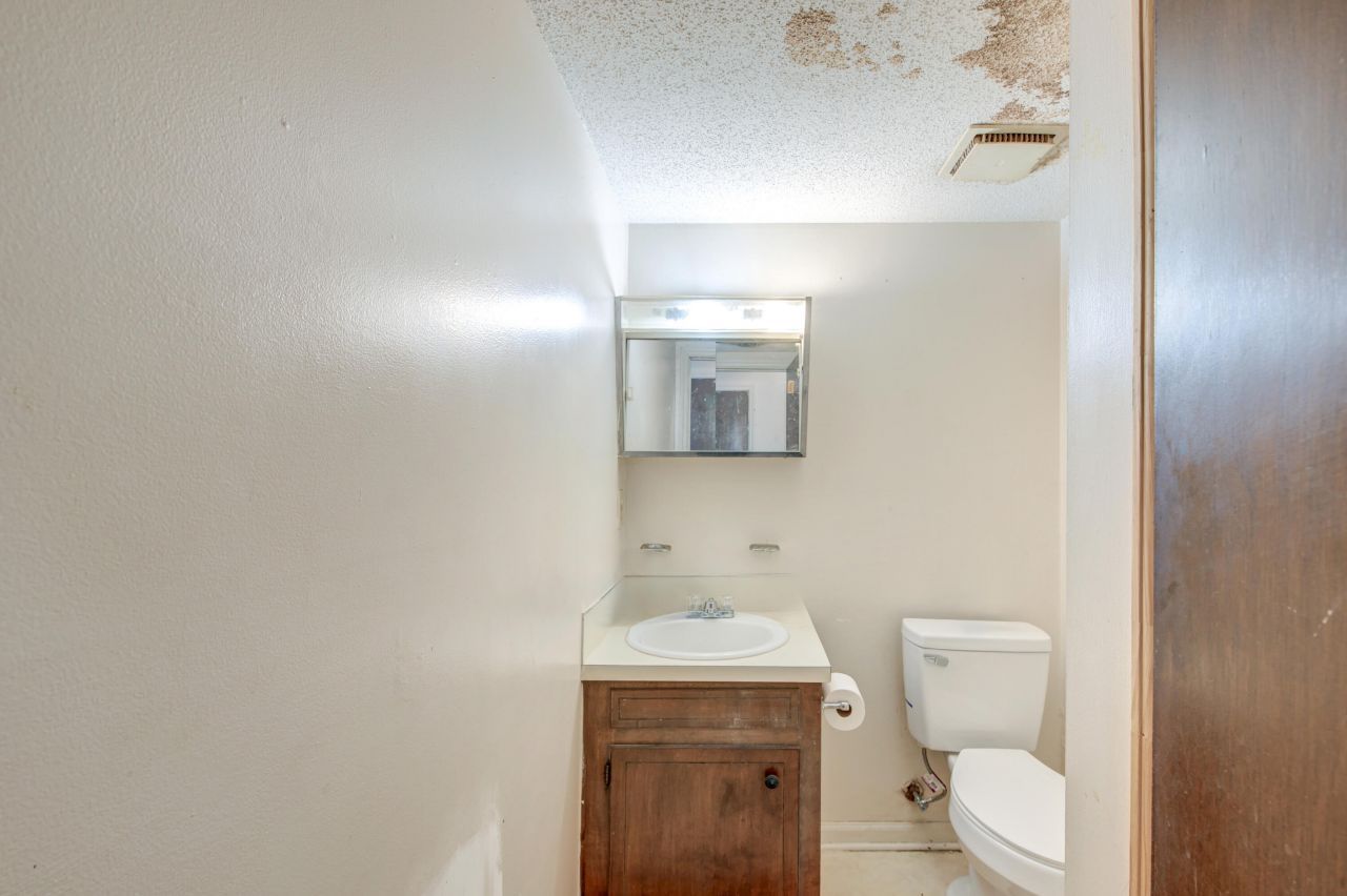 Magwood Drive And Jedi Lane  Photo 64