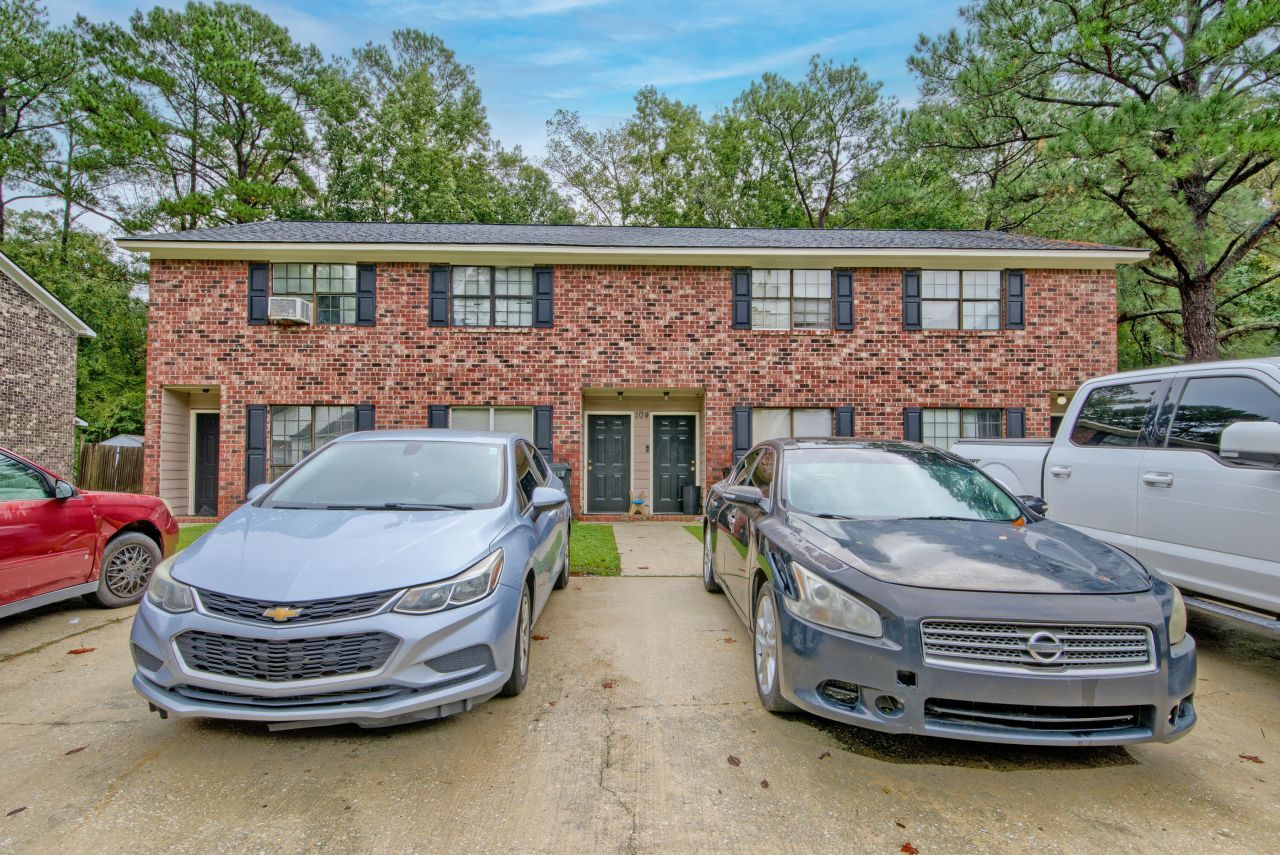 Magwood Drive And Jedi Lane  Photo 65