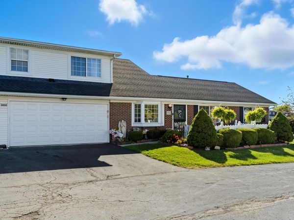 3856 Crestfield Drive, Groveport, OH 43125