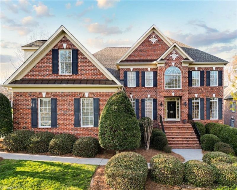 102 Salem Village Court, Clemmons, NC 27012 Main Photo