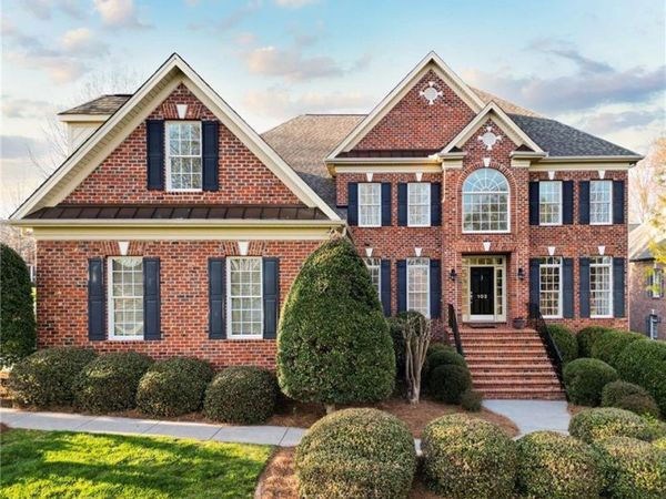 102 Salem Village Court, Clemmons, NC 27012