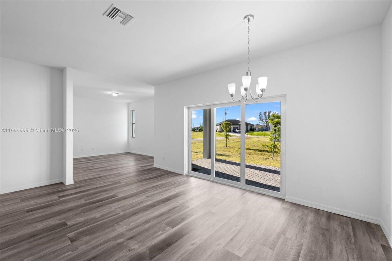 2518 NW 10th Ter, Cape Coral, FL 33993 Photo