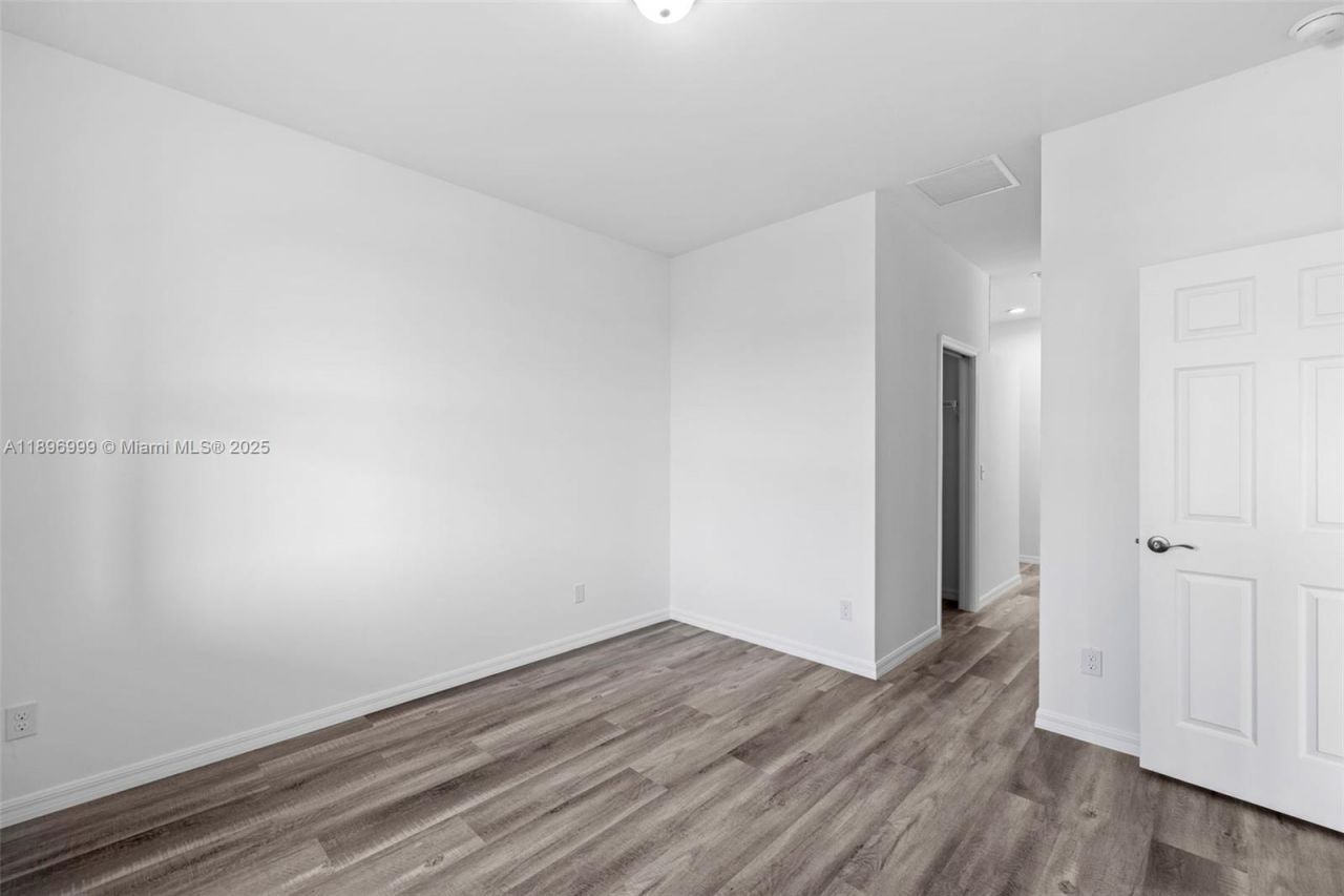 2518 NW 10th Ter, Cape Coral, FL 33993 Photo